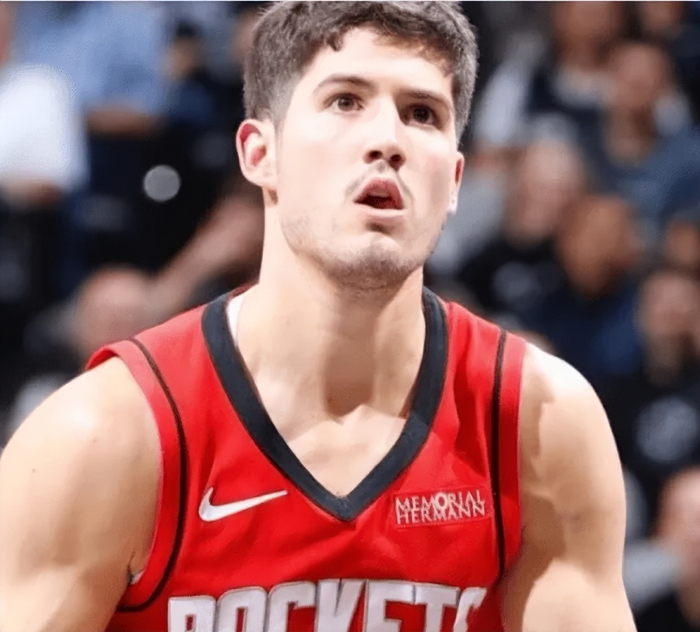 百家乐官网-谢泼德真打出来了！防守蜕变能串联全队，还能进关键三分！|火箭|休斯敦火箭队|NBA常规赛|华盛顿奇才队|nba_新浪体育_新浪新闻